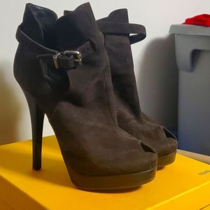 Fendi Tronchetto Camoscio heels